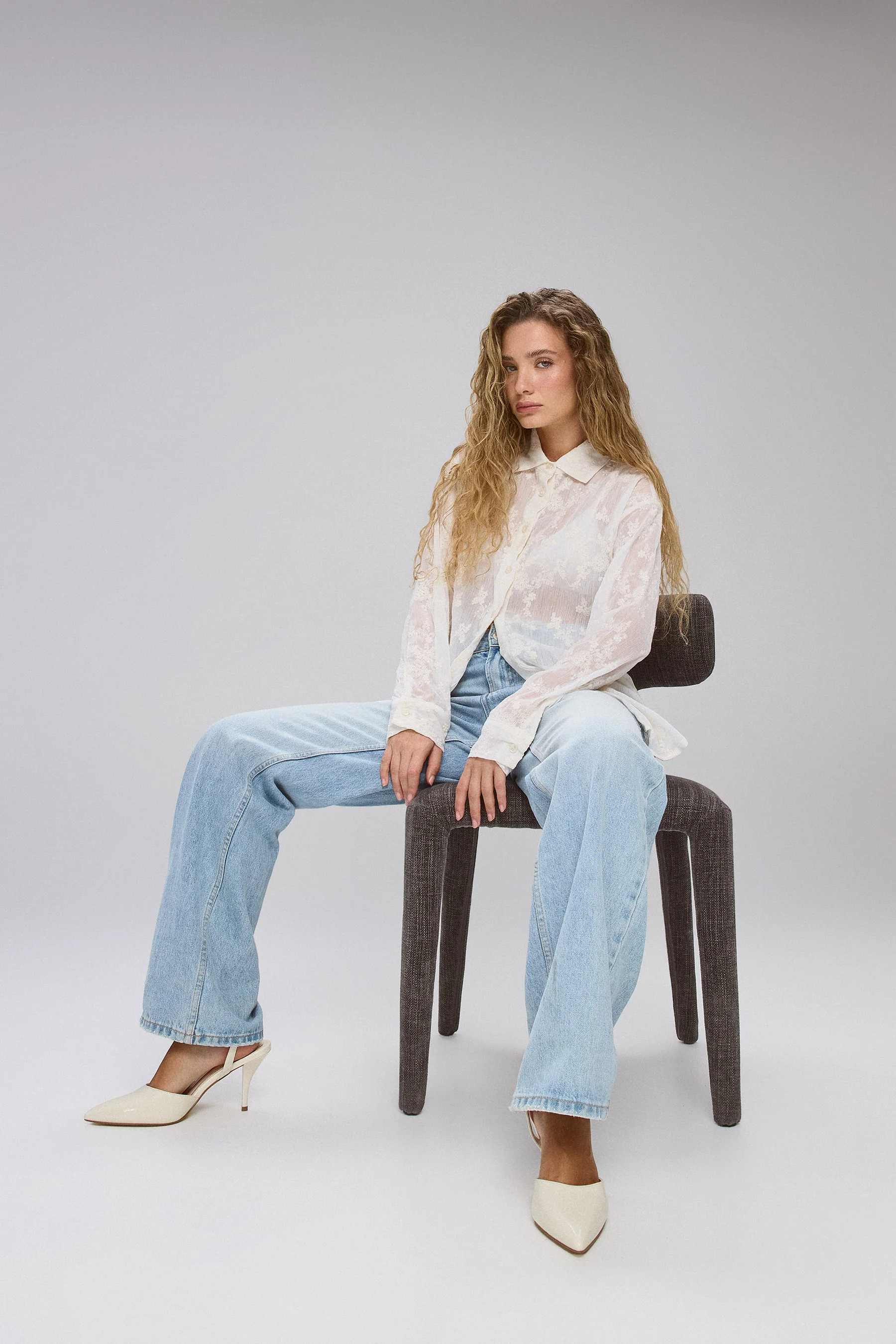חולצה מכופתרת רקמה ניו - Image 4